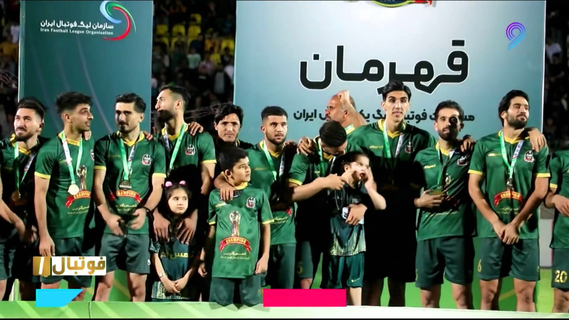 فوتبال یک/ حواشی جشن قهرمانی و صعود شمس آذر قزوین به لیگ برتر