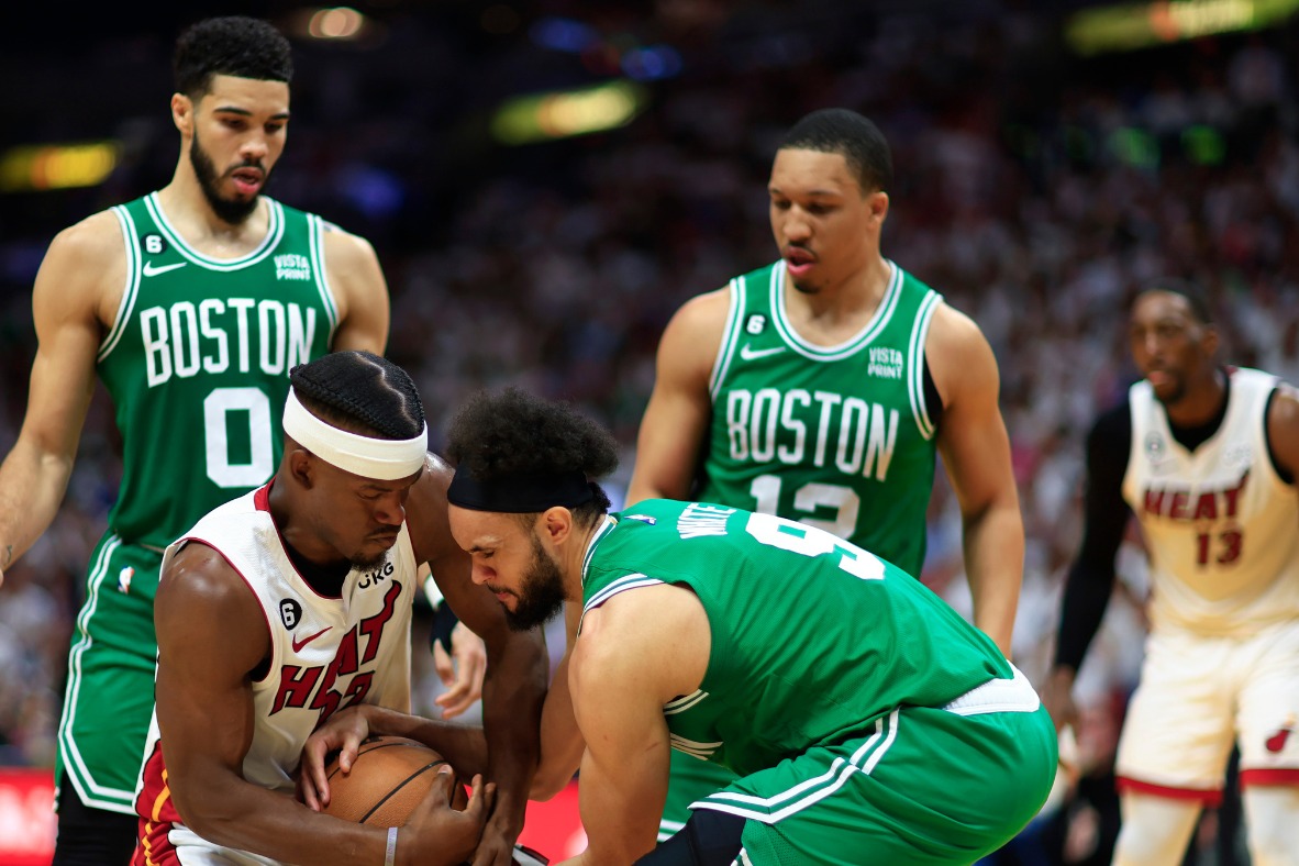 پلی‌آف NBA/ سلتیکس تاریخ‌ساز می‌شود؟
