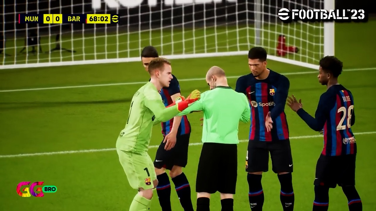 مقایسه دو بازی فیفا 23 و efootbal 23 از تمام زوایا