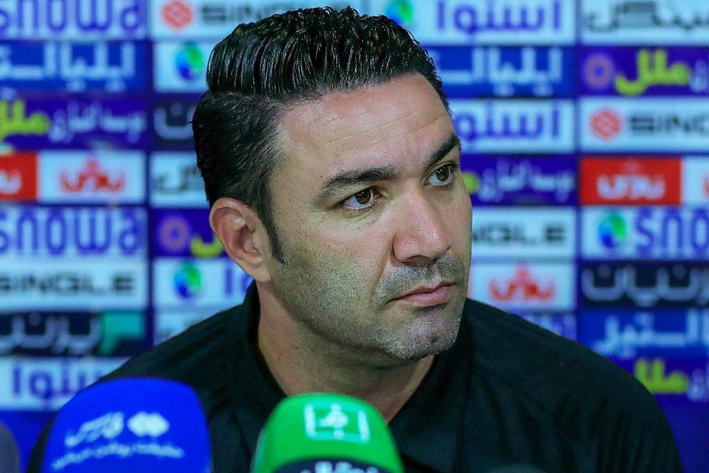 برگزاری نشست خبری نکونام در کمپ حجازی