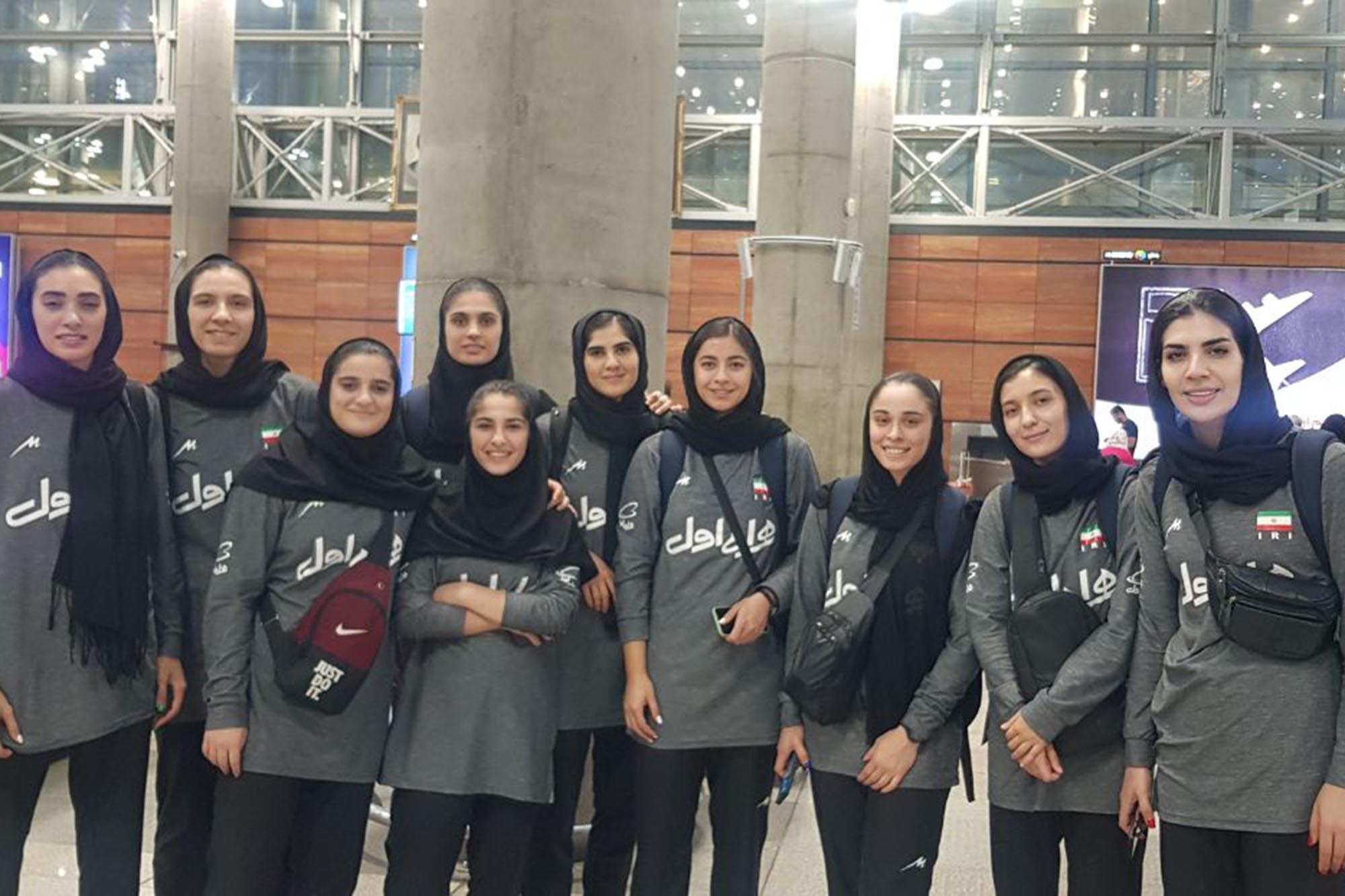 بازگشت تیم ملی والیبال زنان به تهران