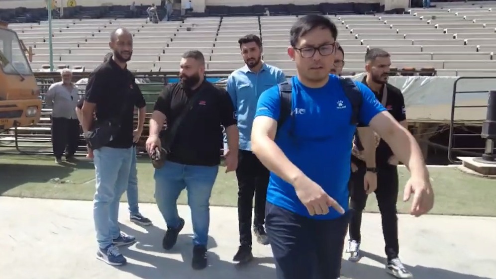 بازدید ناظر کنفدراسیون فوتبال آسیا از مراحل نصب کمک داور‌ ویدیویی در ورزشگاه آزادی