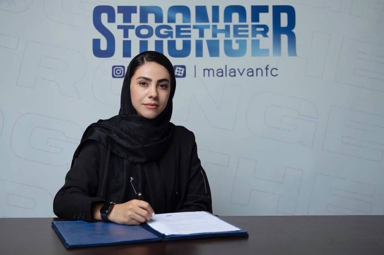 مريم رهيده با ملوان تمديد كرد