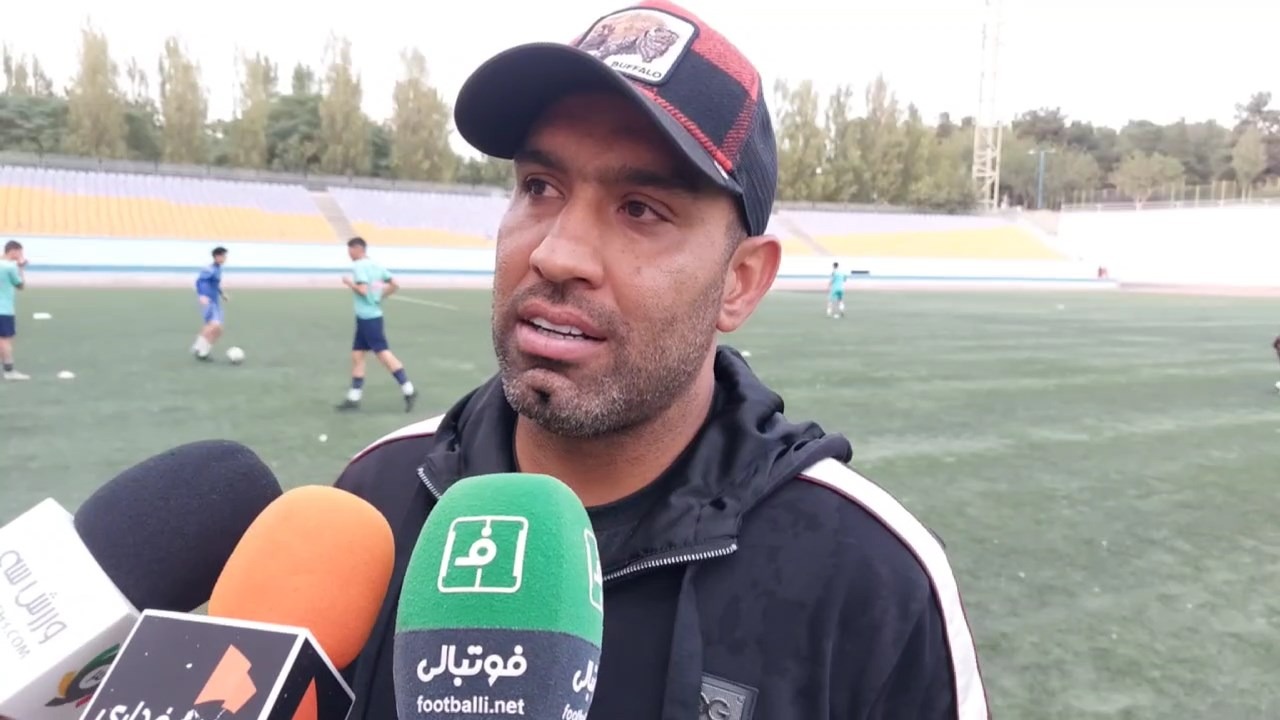اختصاصی/ سیاوش اکبرپور مربی امید استقلال: با هر تیمی بازی کنم دوست دارم پرچم استقلال بالا باشد