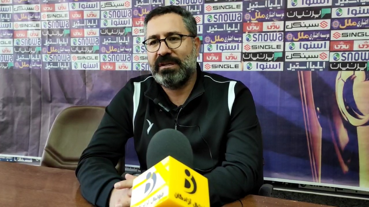 کنفرانس خبری اکبر محمدی سرمربی مس کرمان پس از برتری مقابل مس سونگون