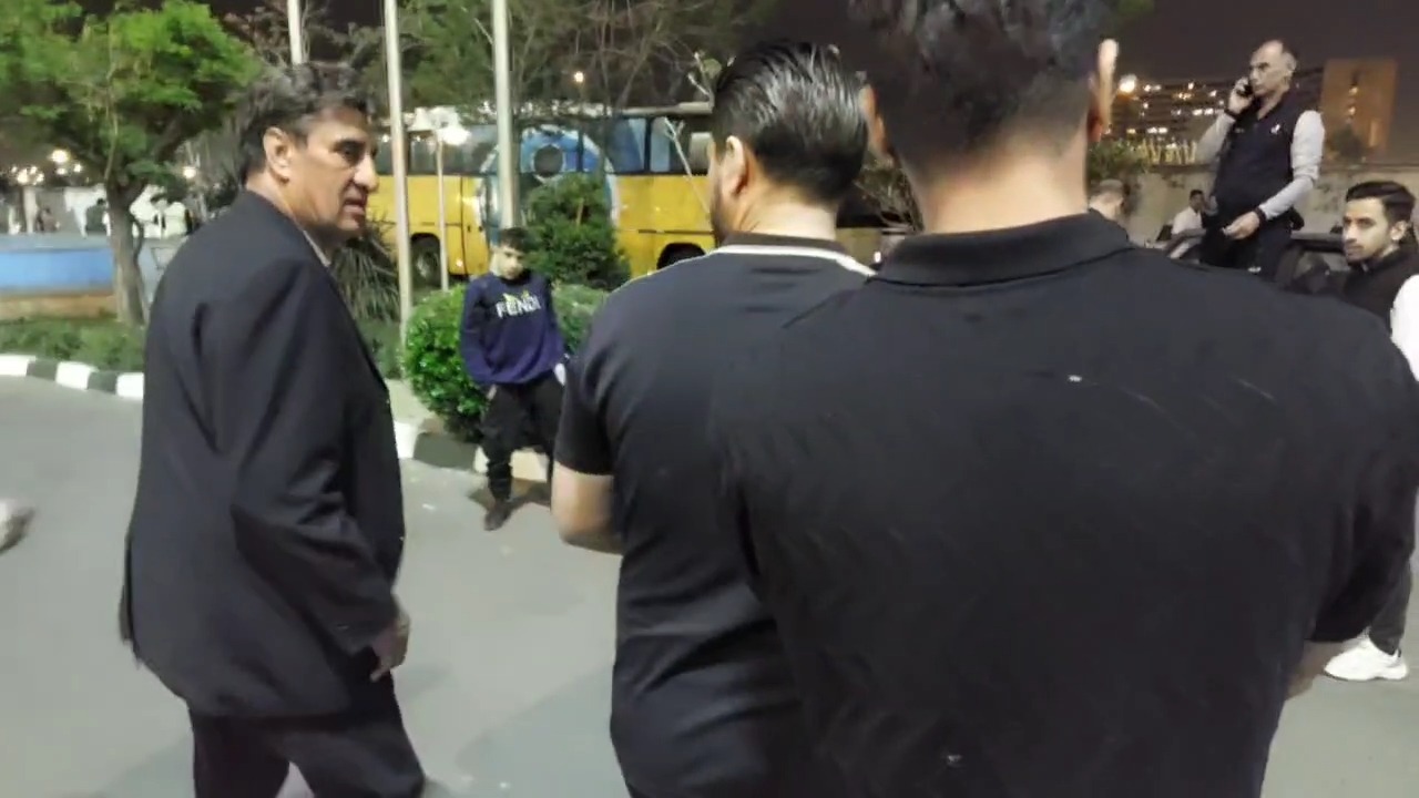 اختصاصی/ اعتراض لپتاپی یکی از اعضای کادر استقلال خوزستان به خداداد افشاریان پس از شکست مقابل پیکان