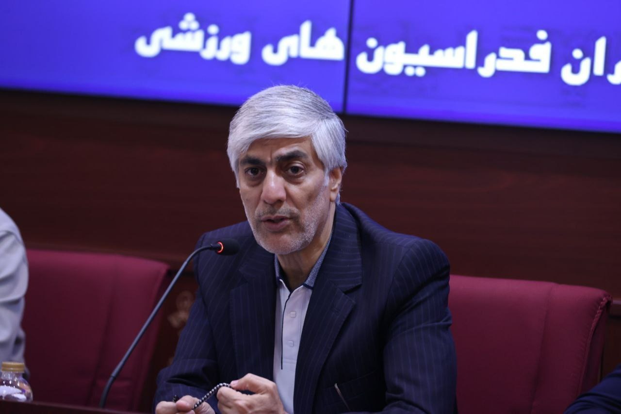 هاشمی: نباید فاصله قهرمانان با مدیران زیاد شود