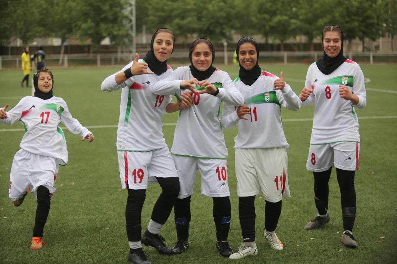 گزارش تصویری/ دیدار تیم ملی فوتبال دختران زیر ۱۵ سال و هیات فوتبال شمیران