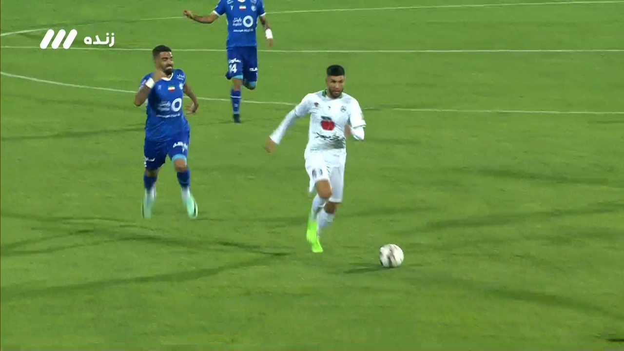 گل اول ذوب آهن به استقلال (مجید علیاری)