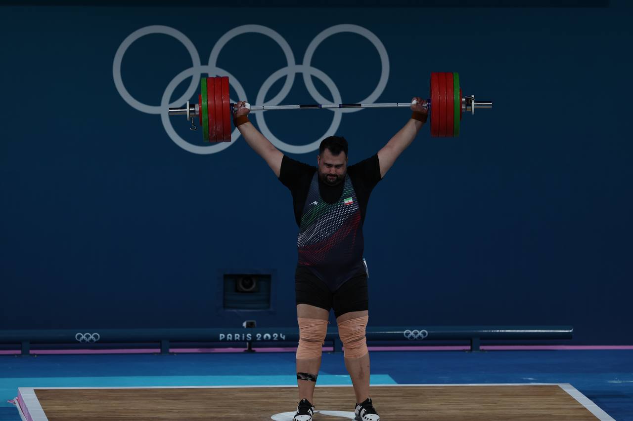 تصاویری از وزنه برداری علی داوودی در المپیک 2024 پاریس