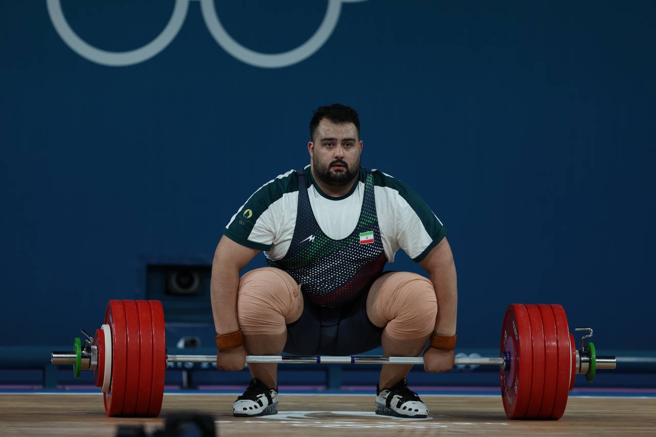 تصاویری از وزنه برداری علی داوودی در المپیک 2024 پاریس