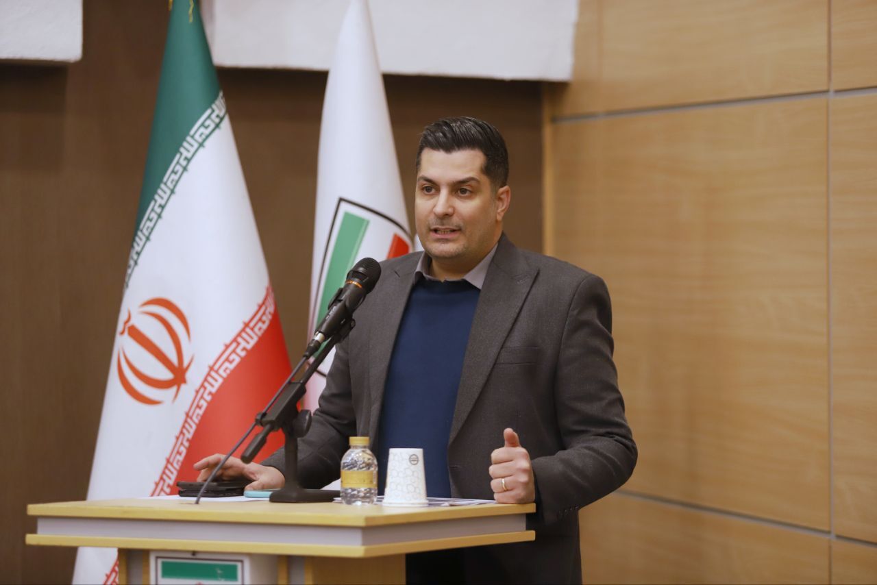 گزارش تصویری/ تجلیل از داوران بین‌المللی فوتبال و فوتسال