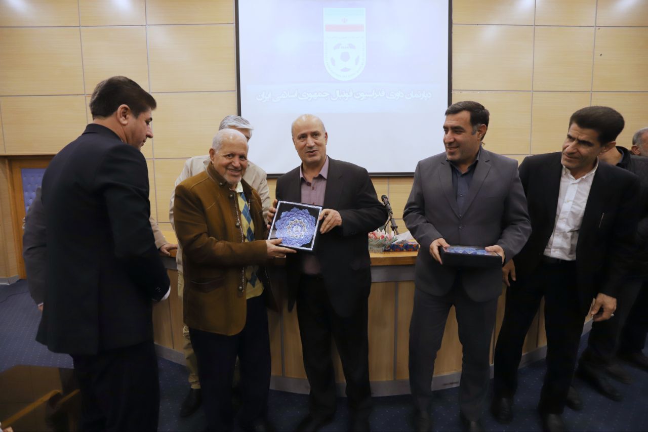 گزارش تصویری/ تجلیل از داوران بین‌المللی فوتبال و فوتسال