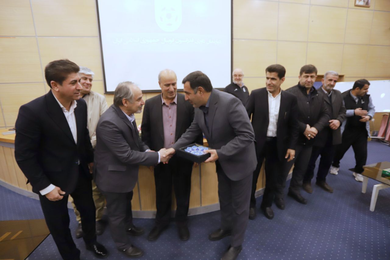 گزارش تصویری/ تجلیل از داوران بین‌المللی فوتبال و فوتسال