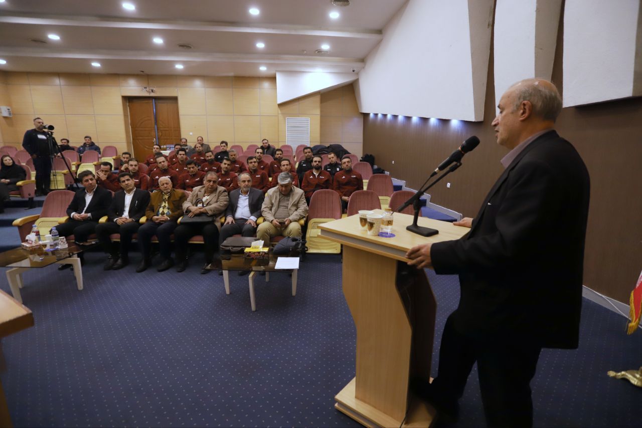 گزارش تصویری/ تجلیل از داوران بین‌المللی فوتبال و فوتسال