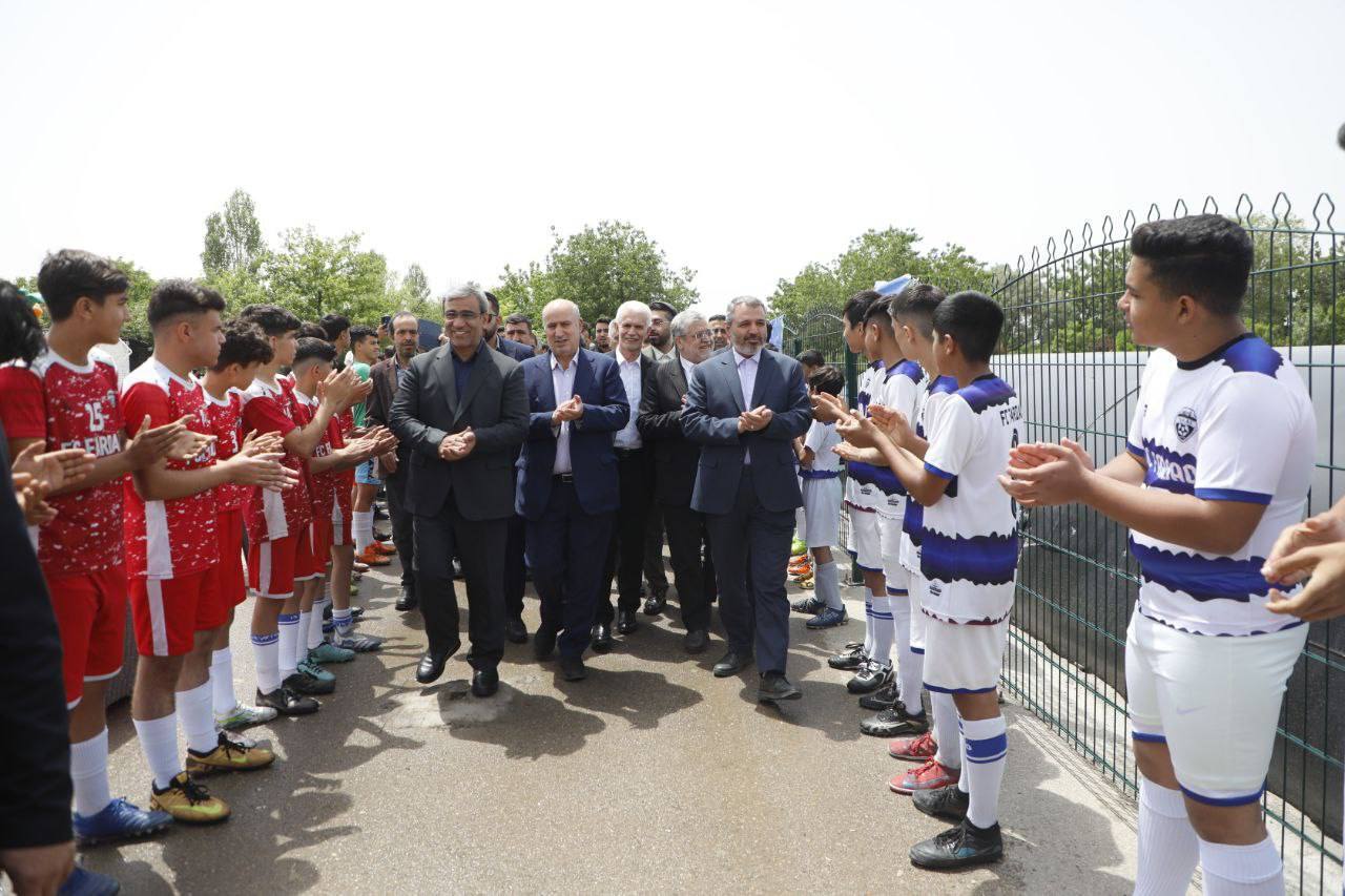 گزارش تصویری/ افتتاح زمین چمن مصنوعی استاندارد در مشهد