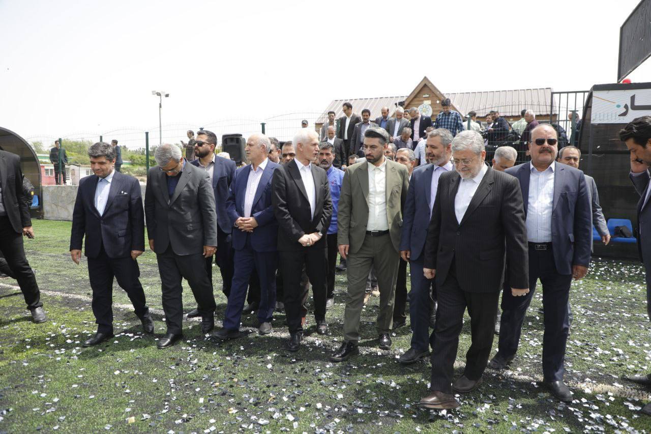 گزارش تصویری/ افتتاح زمین چمن مصنوعی استاندارد در مشهد