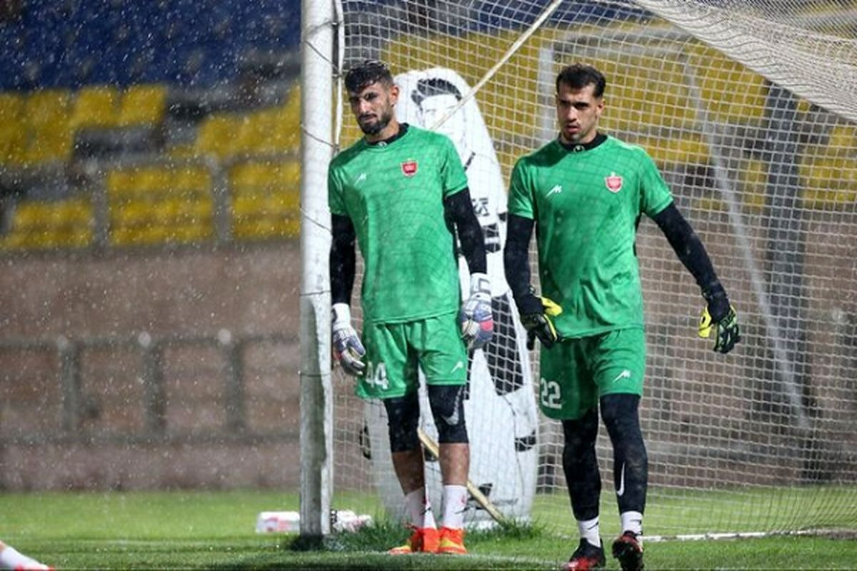 یکی از دو دروازه‌بان جوان پرسپولیس جدا می‌شود