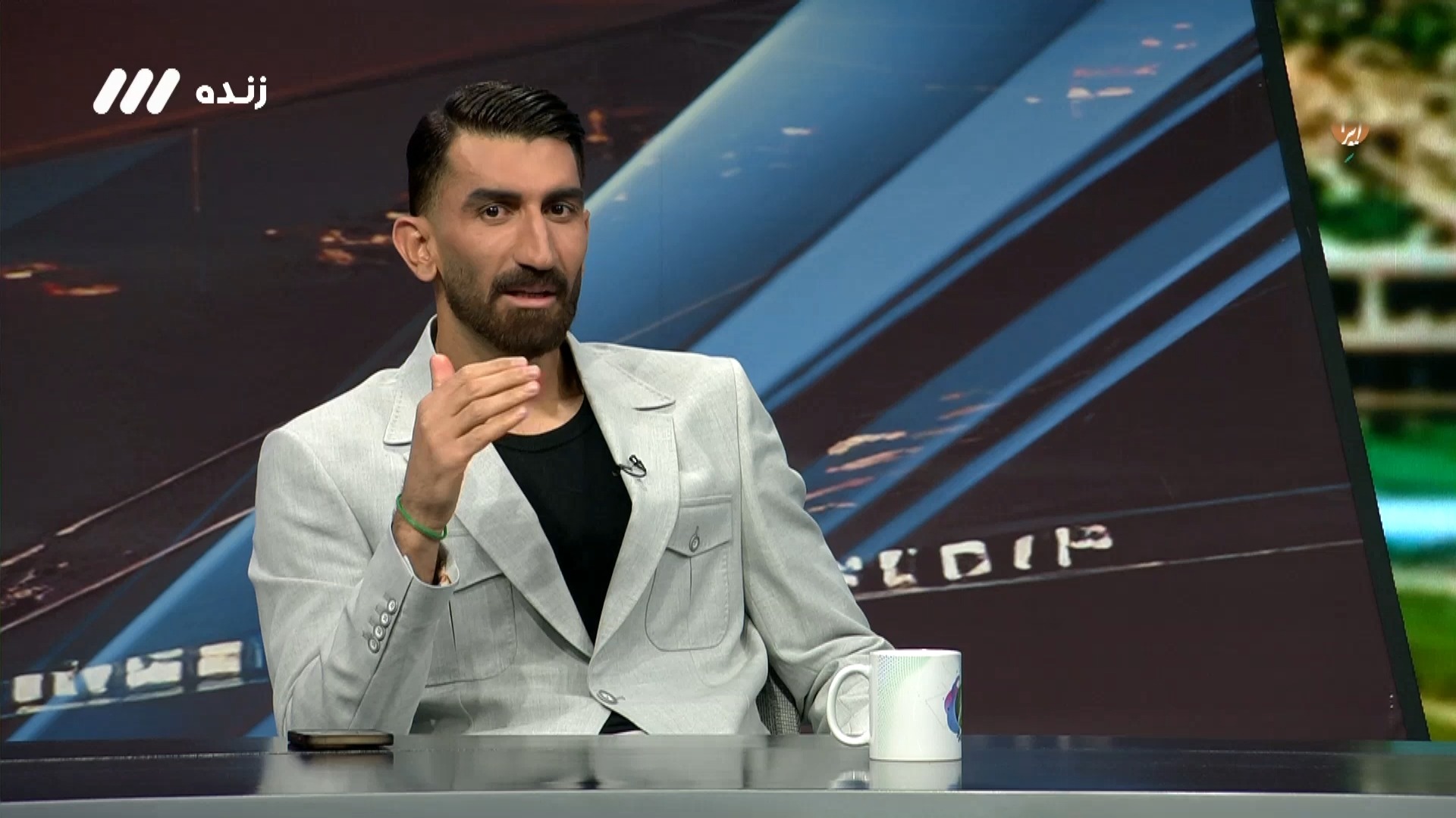 تمجید بیرانوند از دروازه بان دوم تراکتور: پورحمیدی از حواشی من سواستفاده نکرد