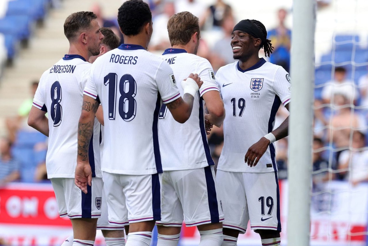 برد خفیف انگلیس مقابل تیم ته جدولی