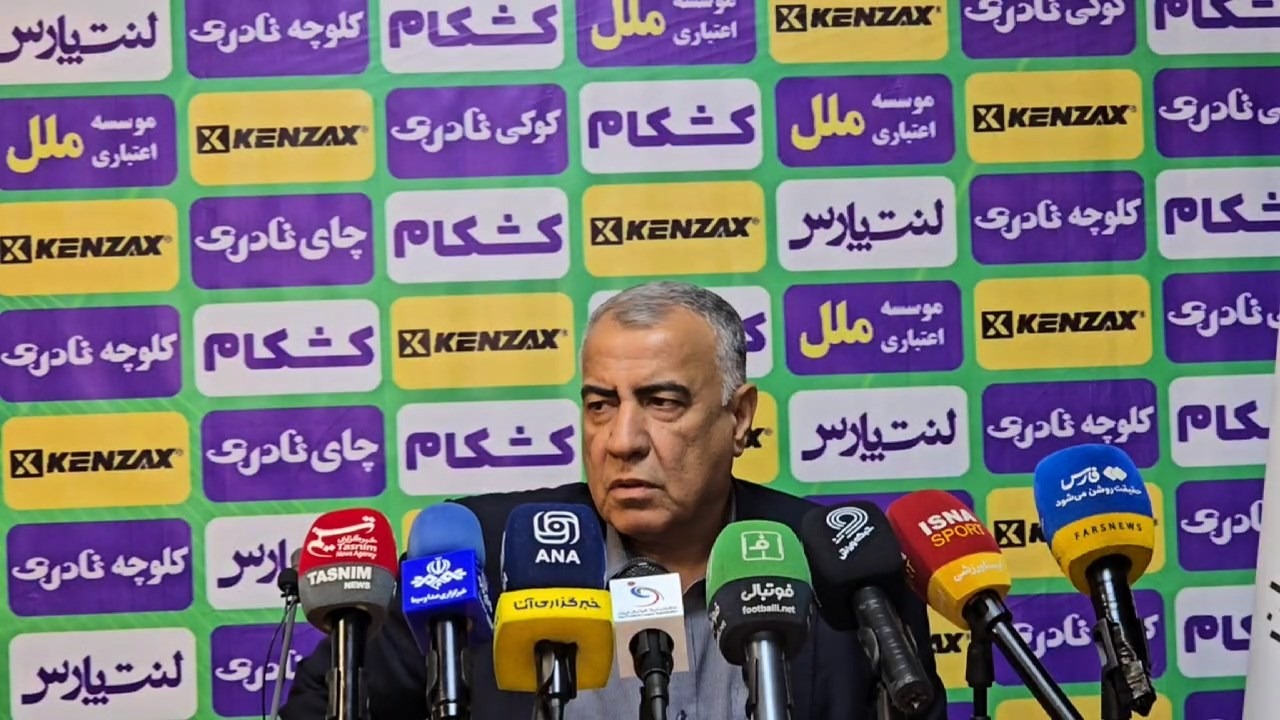 کشوری فرد: ۱۶ تیم لیگ برتری حدود ۶۵۰ بازیکن و ۲۰۰ نفر کادر فنی را ثبت کردند