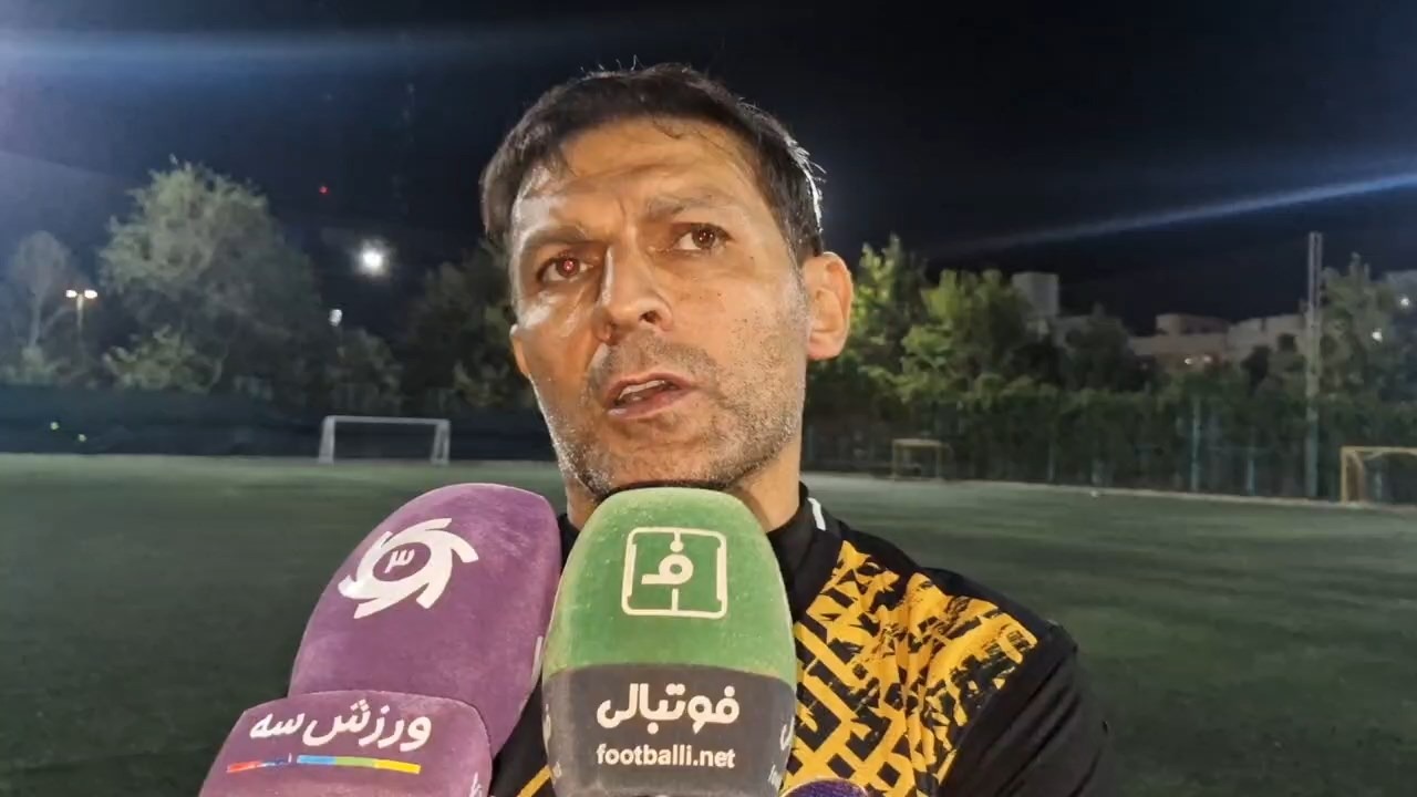 احمدی: بهتر بود که پیام نیازمند با سپاهان ادامه می داد