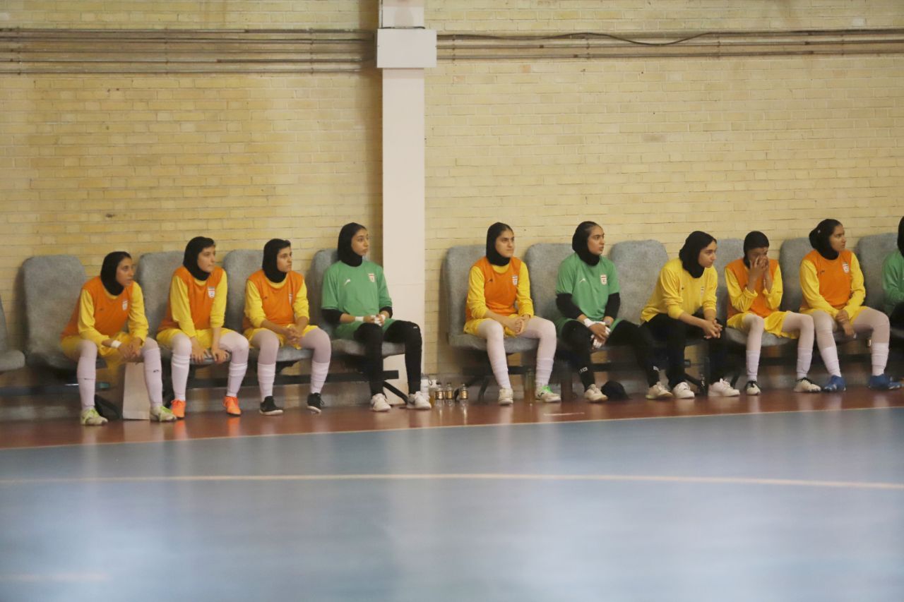 گزارش تصویری/ دیدار تیم ملی فوتسال دختران نوجوان و ایران زمین