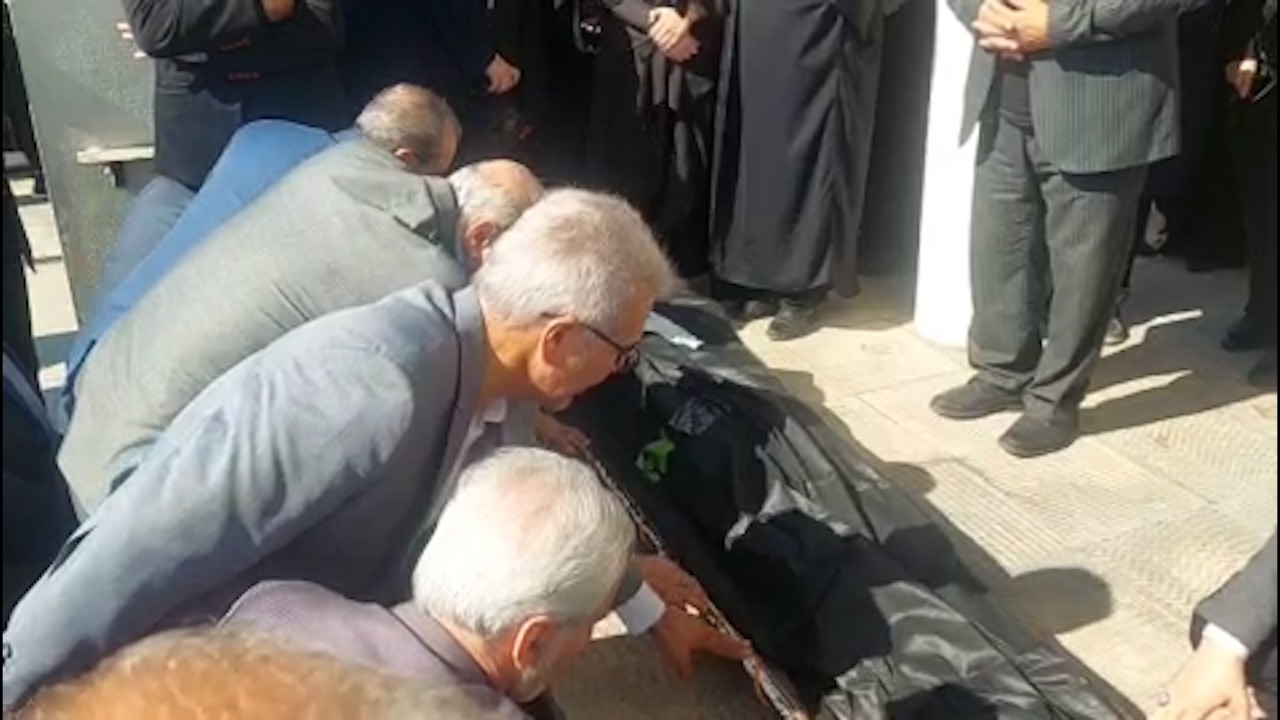 مراسم تشییع پیکر زنده‌یاد احمد سعادتمند