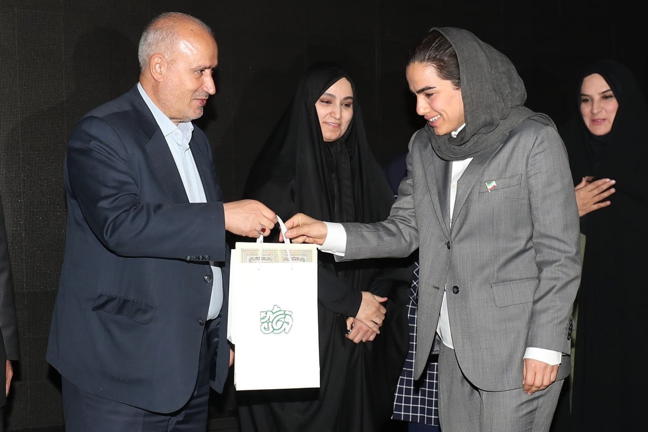 مراسم بدرقه تیم ملی فوتسال بانوان ایران پیش از اعزام به جام جهانی فیلیپین برگزار شد
