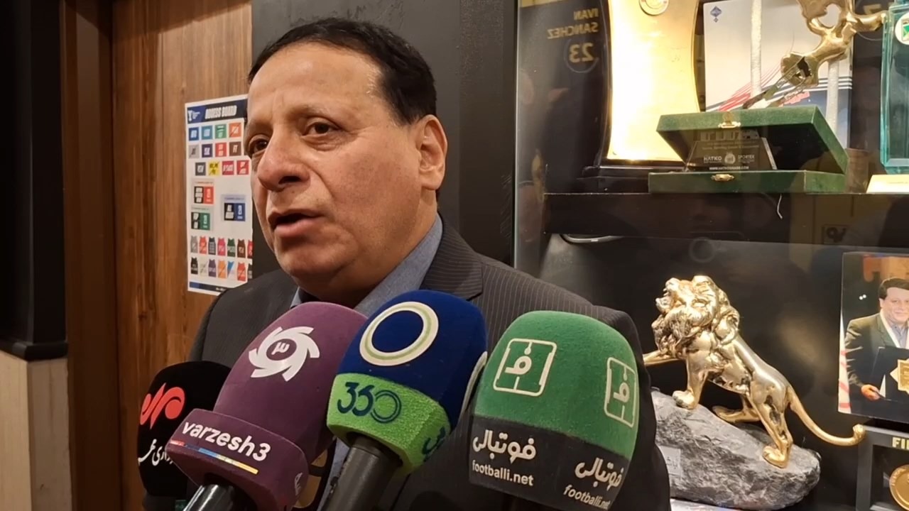 صحبت های محمدرضا ساکت در حاشیه دیدار ستارگان دهه 80 و 90 سپاهان