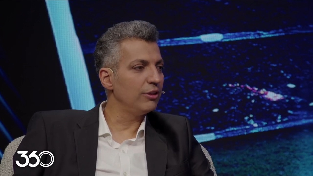 عادل فردوسی پور: من خل و چل بودم