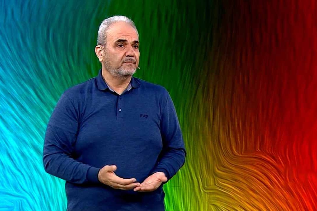 حمله حسینی به خیابانی؛ شر و ور می‌گوید!