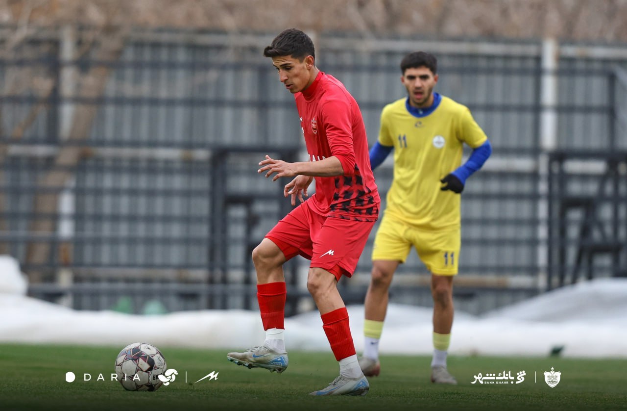 گزارش تصویری/ پرسپولیس ۴ - عقاب ۰