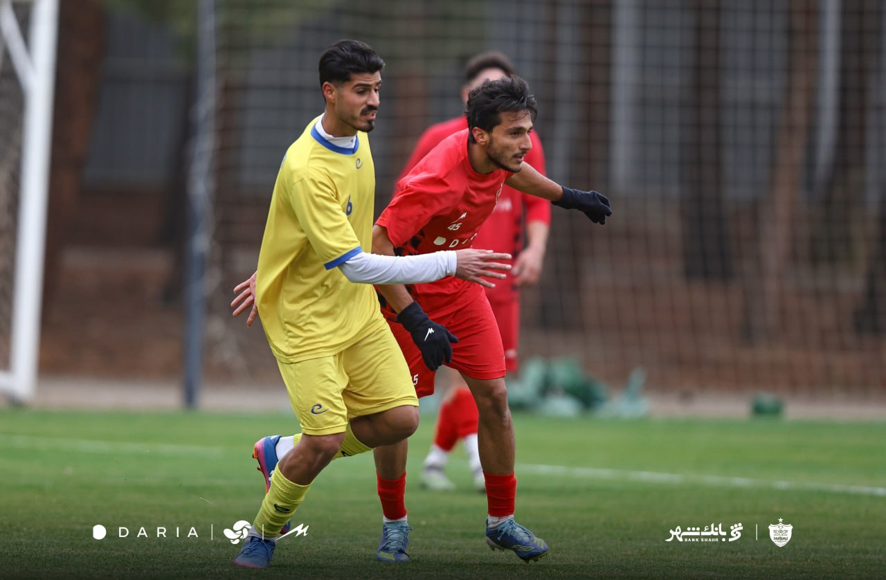 گزارش تصویری/ پرسپولیس ۴ - عقاب ۰
