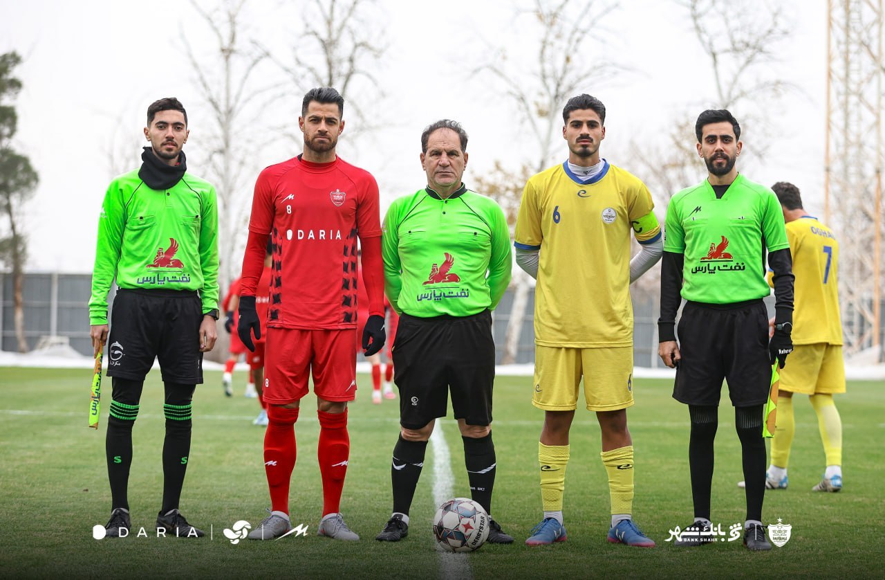 گزارش تصویری/ پرسپولیس ۴ - عقاب ۰