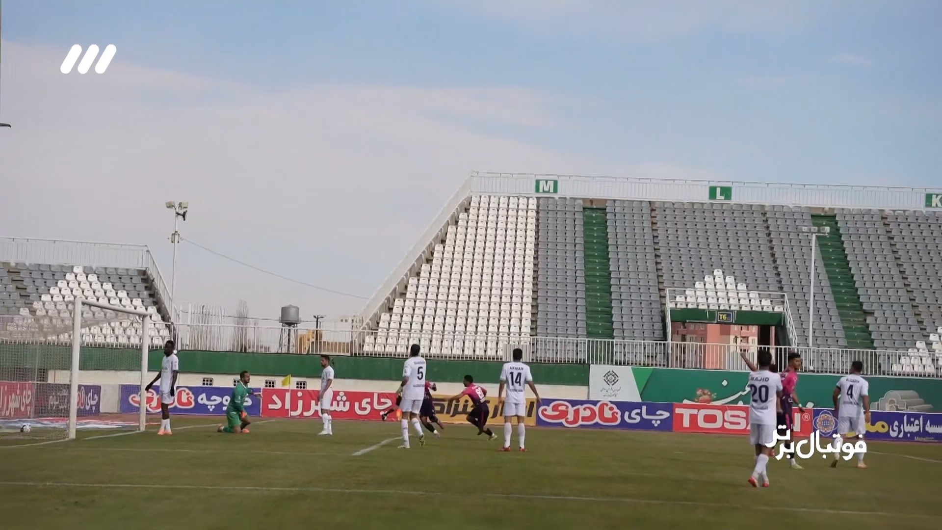 حواشی بازی جنجالی آلومینیوم 1-2 گل گهر سیرجان