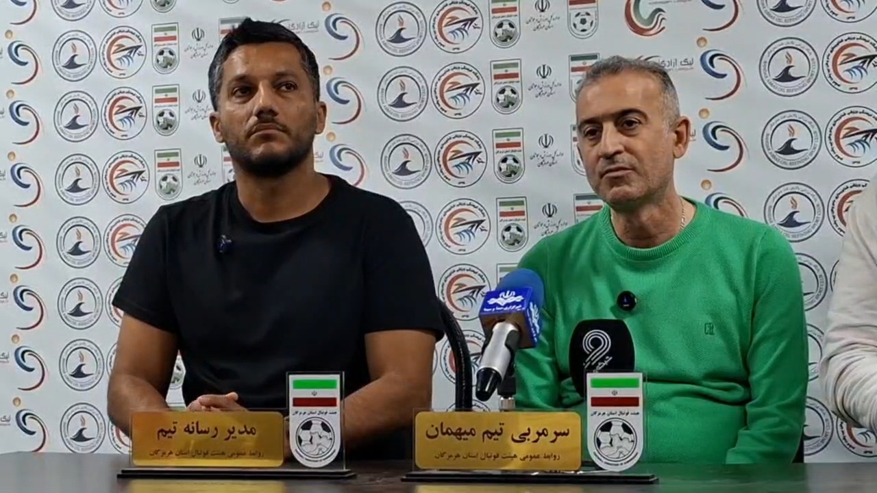 کنفرانس خبری فراز کمالوند سرمربی نساجی پس از تساوی مقابل پالایش نفت بندرعباس