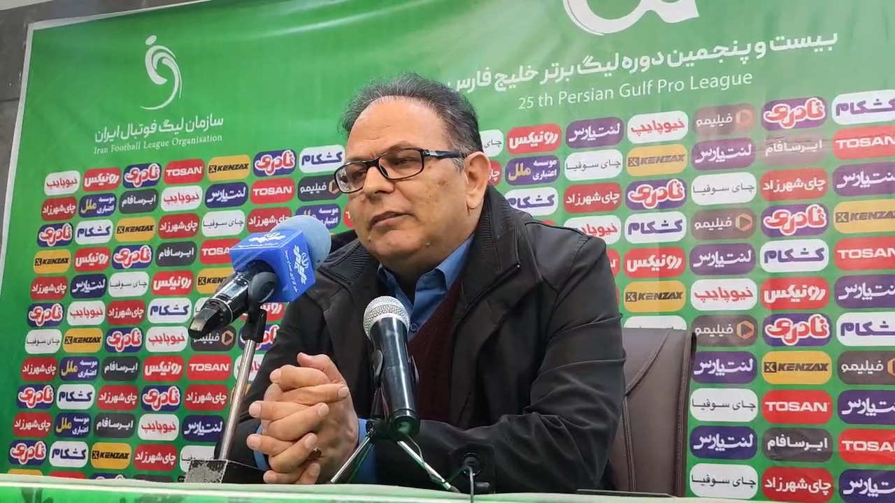 غیبت مجتبی حسینی در نشست خبری قبل از بازی با خیبر