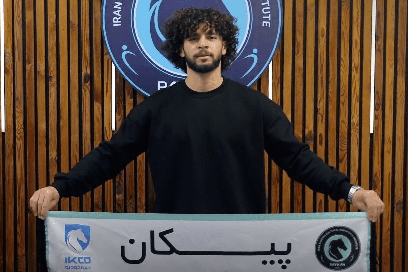 پیکان از لیگ یک بازیکن گرفت