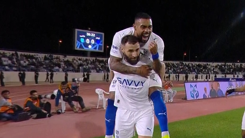 گل اول الهلال به الاخدود (کریم بنزما)