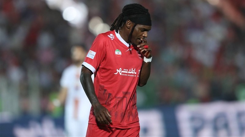 خبر بد برای بیفوما؛ دوران تیوی در پرسپولیس تمام شد!