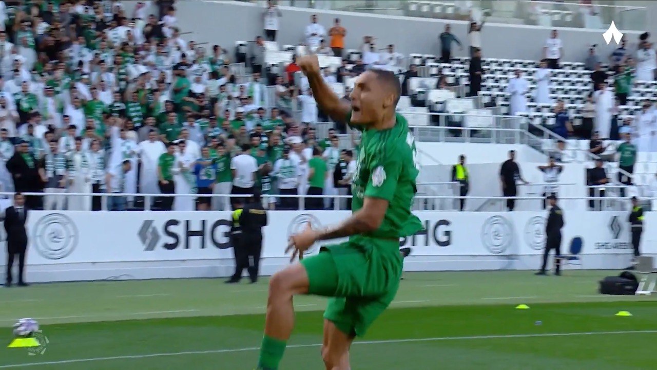 گل چهارم الاهلی عربستان به الشباب (انزو میلو)
