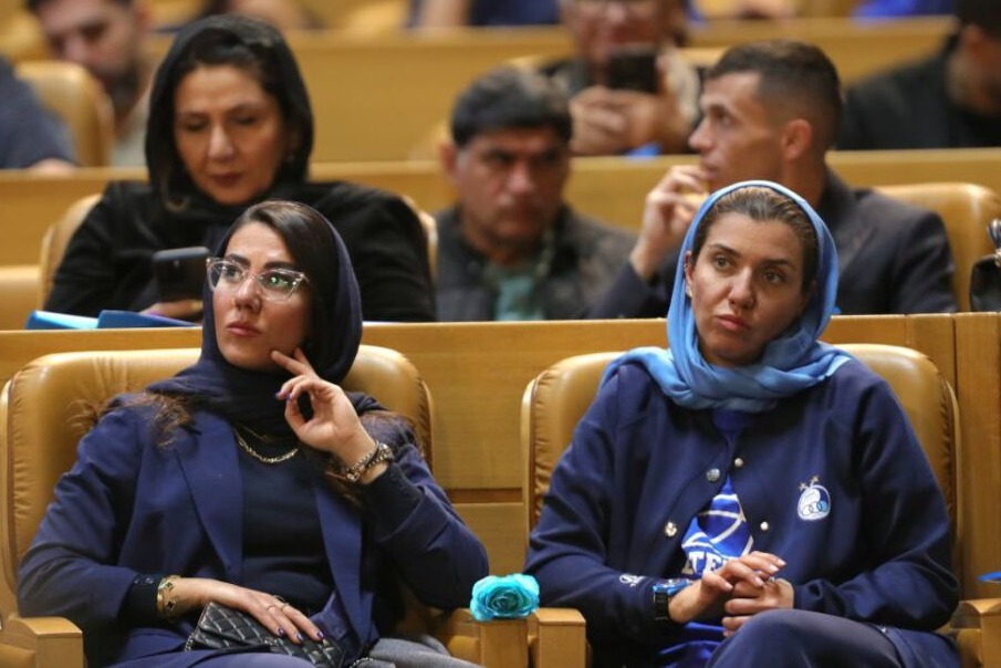 کاپیتان استقلال برای مداوا از ایران خارج شد