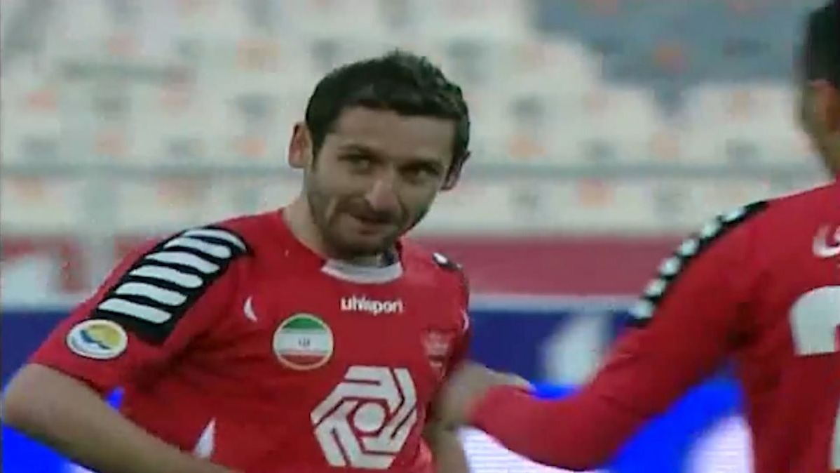 گل تماشایی محمدرضا خلعتبری برای پرسپولیس مقابل ذوب آهن