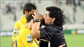 شادی محمدرضا خلعتبری با مارادونا پس از گلزنی برای الوصل