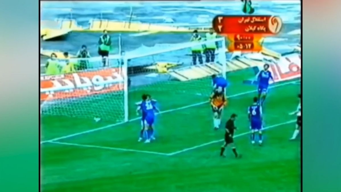 استقلال 3-2 پگاه (لیگ برتر 82/83)