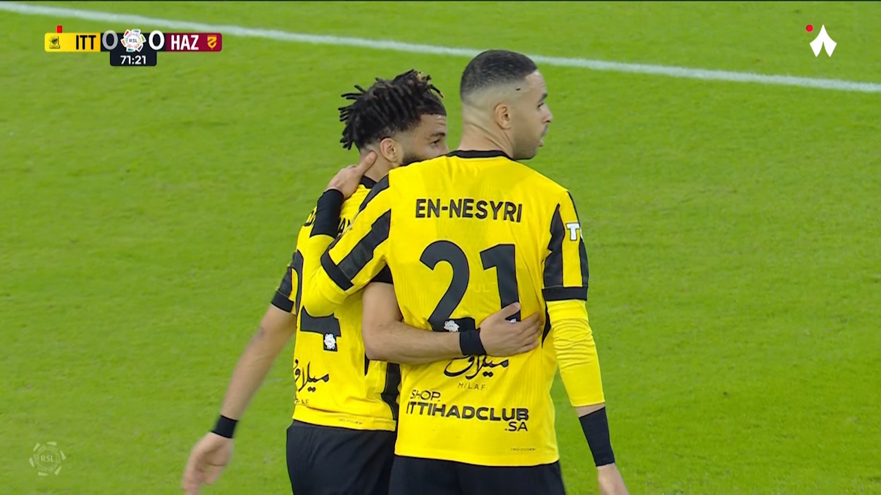گل اول الاتحاد به الحزم (عبدالرحمن العبود)