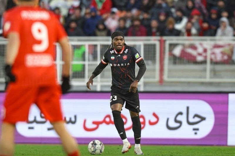 یک پرسپولیسی پنجره نقل و انتقالات رقیب تیمش را بست
