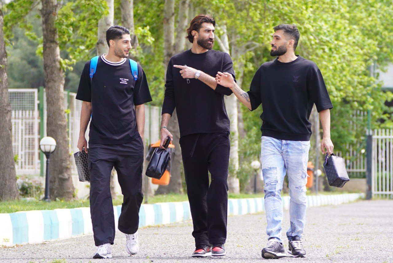 گزارش تصویری/ بازیکنان تیم ملی خود را به کادر فنی معرفی کردند