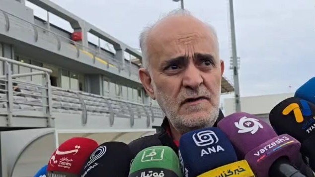 نبی: سیاسی کاری در فوتبال ممنوع است